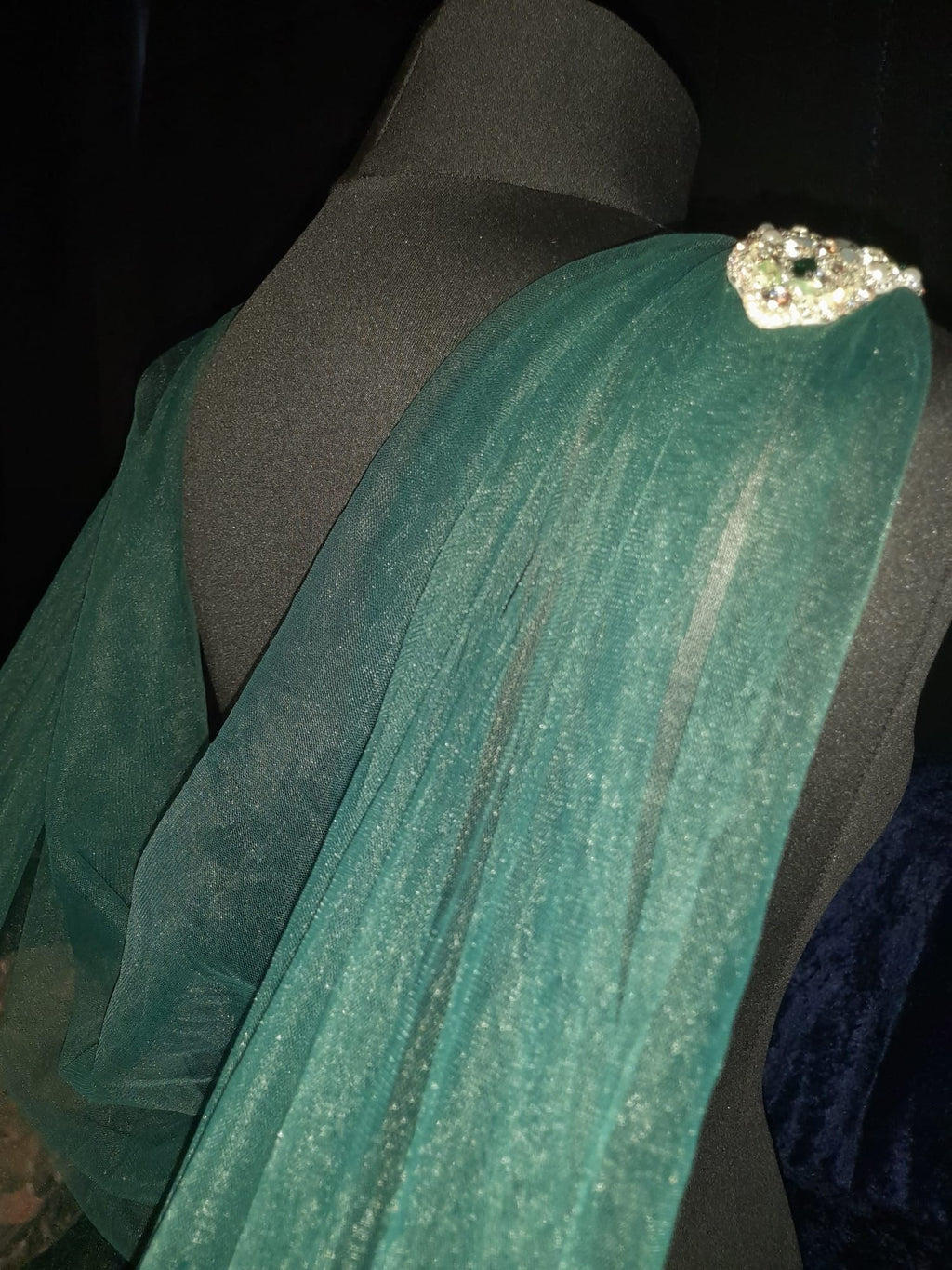 Unique Emerald Green Lace Edge Cloak for a Regal and Romantic Wedding Look
