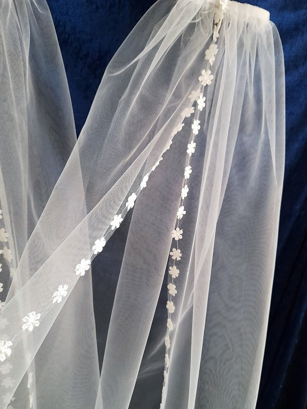 Off-White Tulle Wedding Dress Sleeves: 3D Flower Appliqué