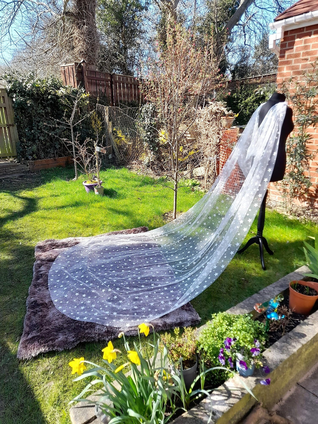 Elegant White Star Wedding Wrap - Celestial Cape Veil for the Dreamy Bride