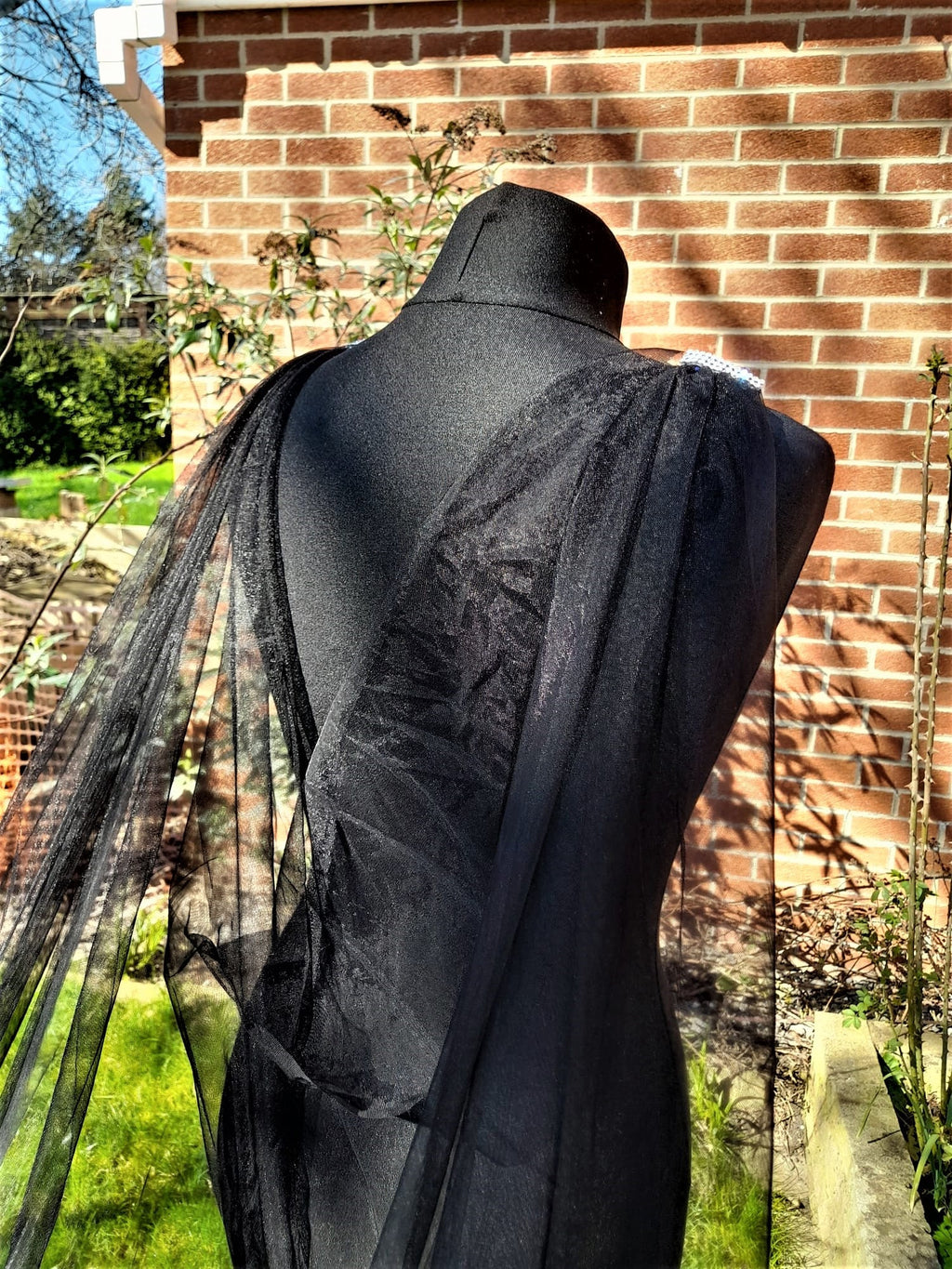 Black Gothic Bridal Cathedral Wedding Cape Veil With Lace Edge And Safety Pins
