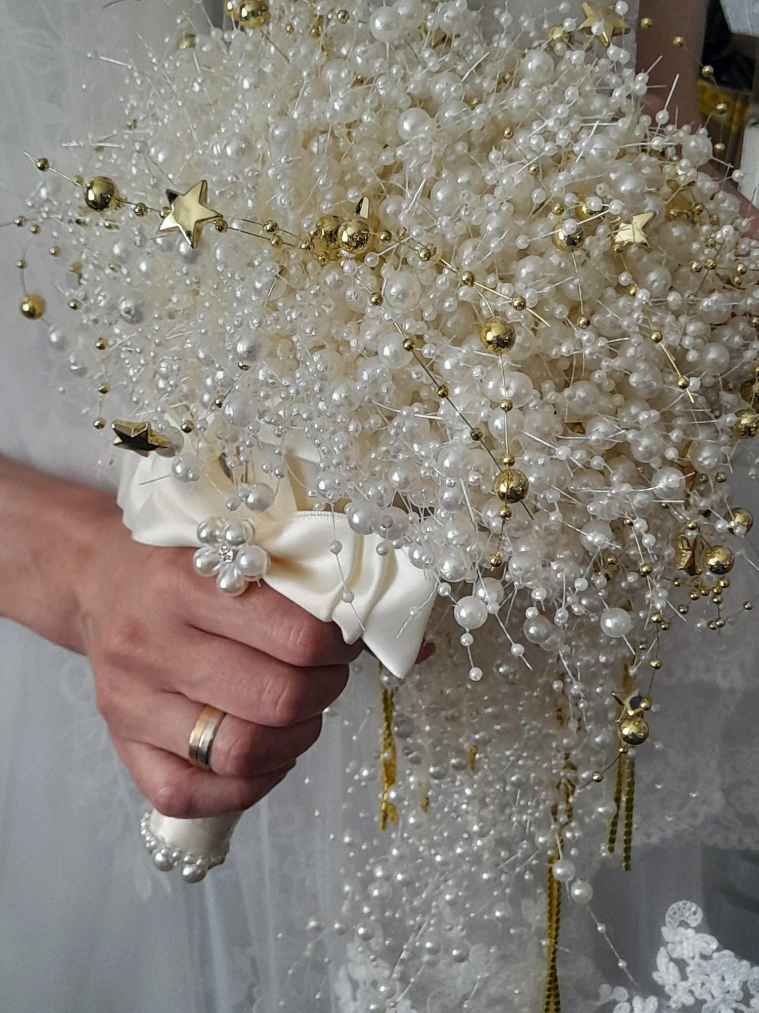 Celestial Pearl Wedding Bouquet: Ivory Waterfall Cascade with Gold Stars