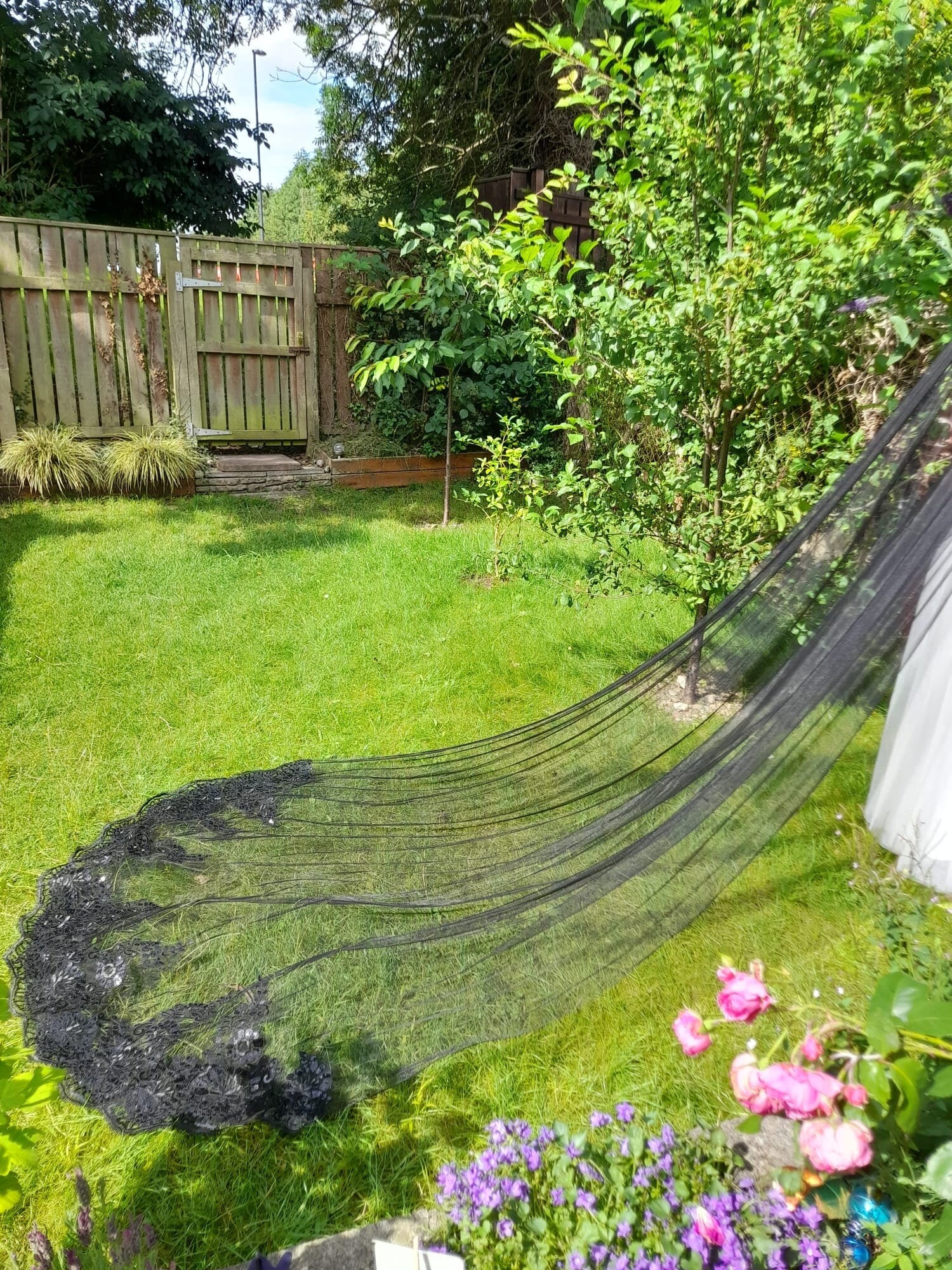Black Gothic Bridal Cathedral Wedding Cape Veil With Lace Edge And Safety Pins
