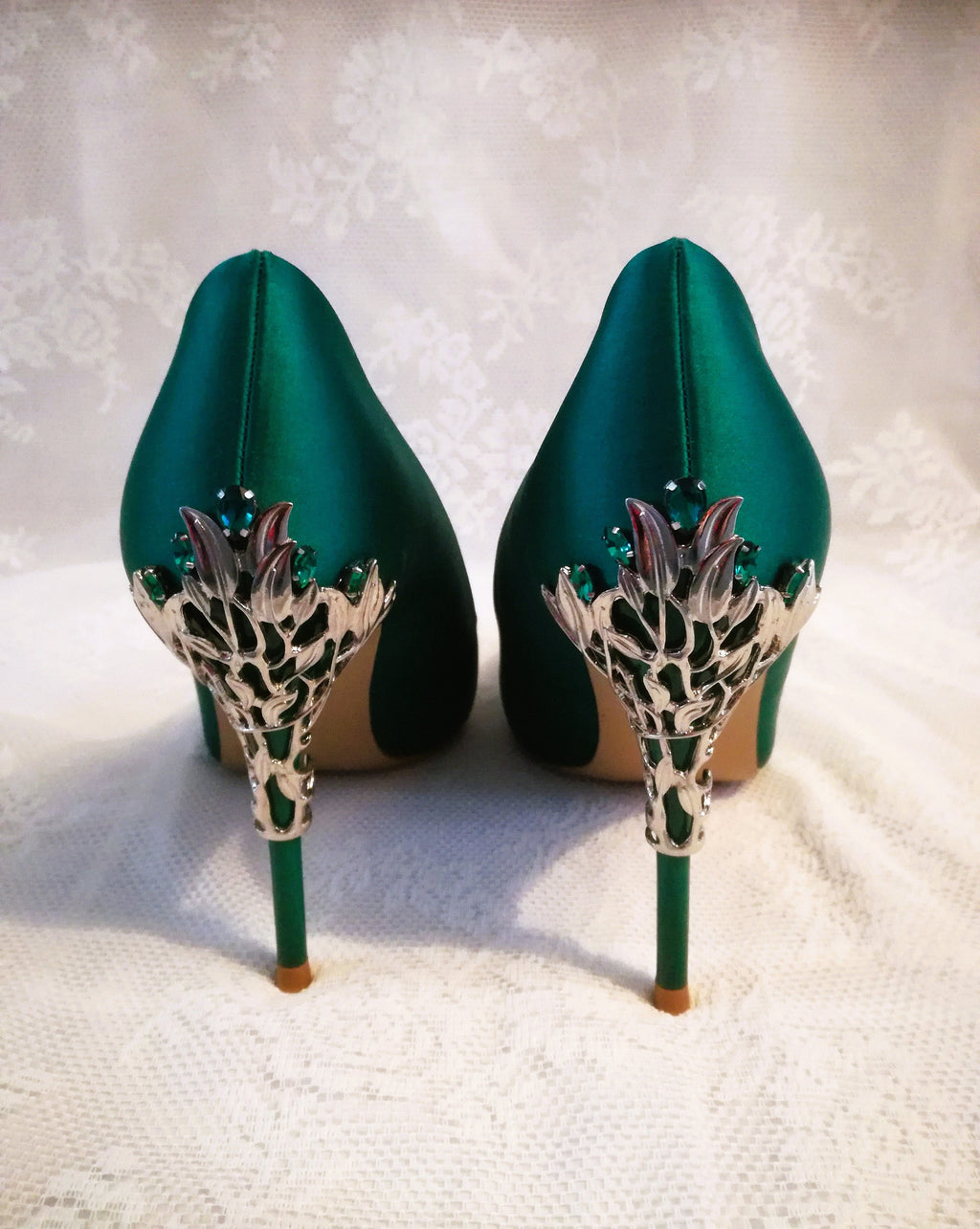 Emerald Green Satin Shoes - Elegant Gothic Wedding Heels for Bride