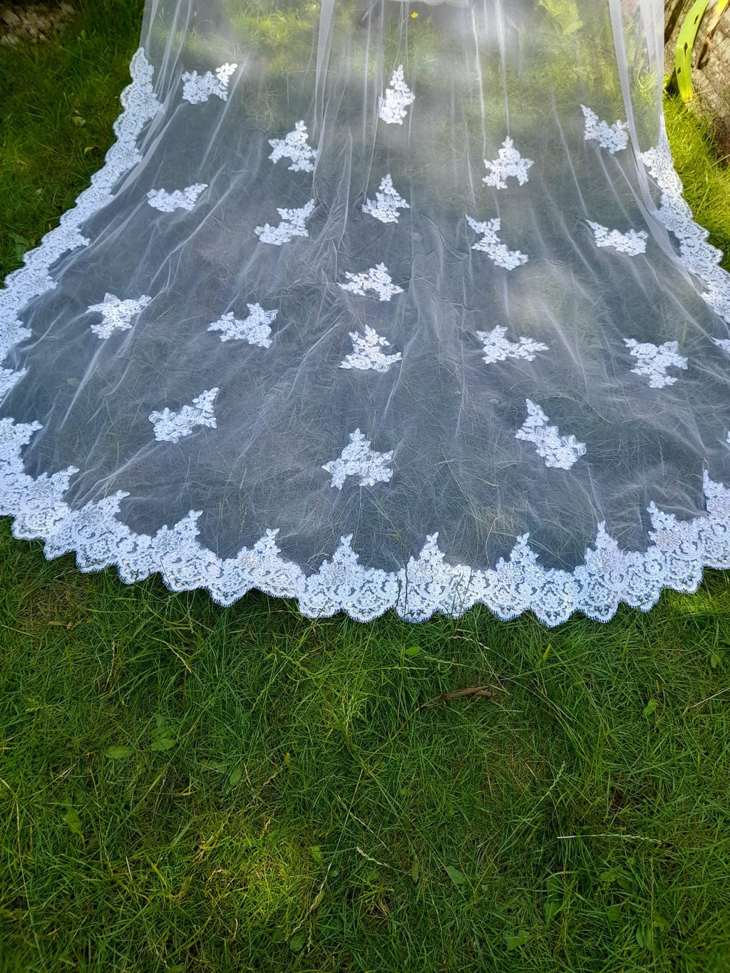 White Cathedral Veil: Sequined Lace Edge, Bridal Comb (300cm)