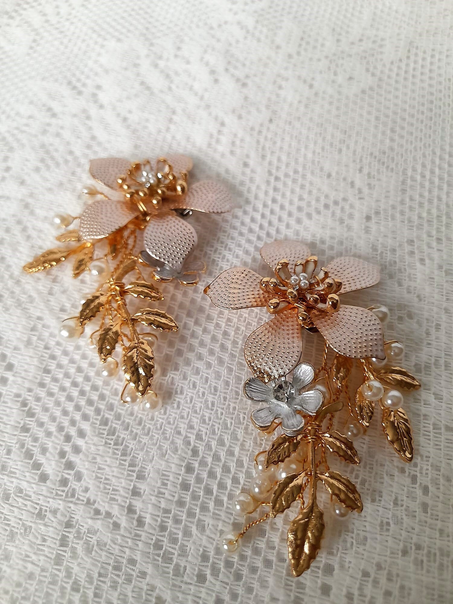 Elegant Wedding Shoe Clips with Gold Flower Accents - Bridal Shoe Accessories