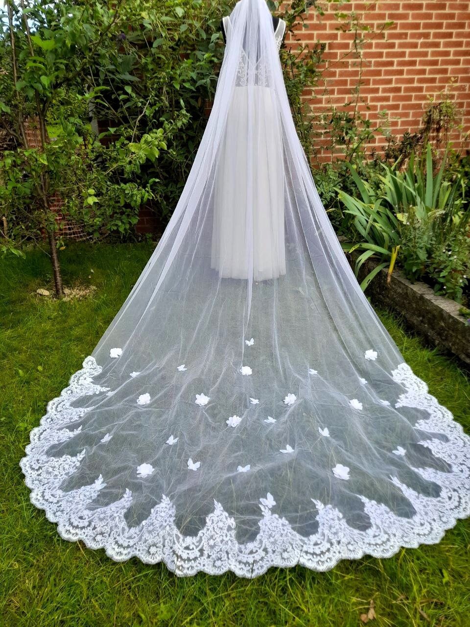 Breathtaking 3D Flower and Butterfly Cathedral Veil with Comb