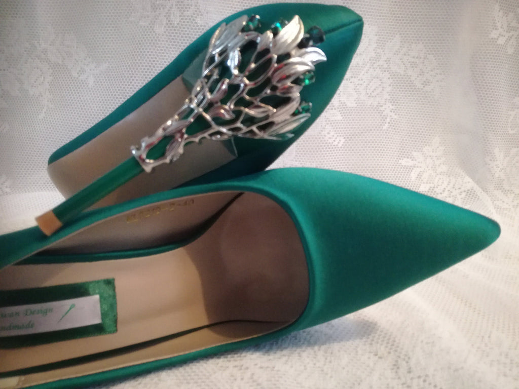 Emerald Green Satin Shoes - Elegant Gothic Wedding Heels for Bride