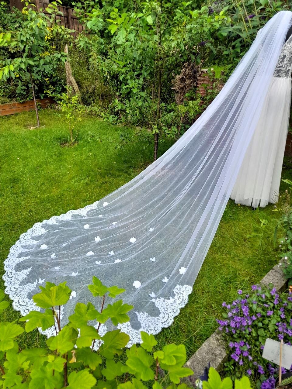 Breathtaking 3D Flower and Butterfly Cathedral Veil with Comb