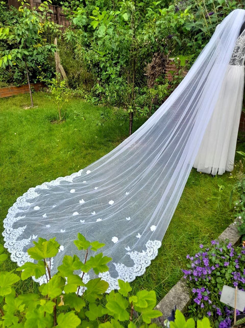 Breathtaking 3D Flower and Butterfly Cathedral Veil with Comb