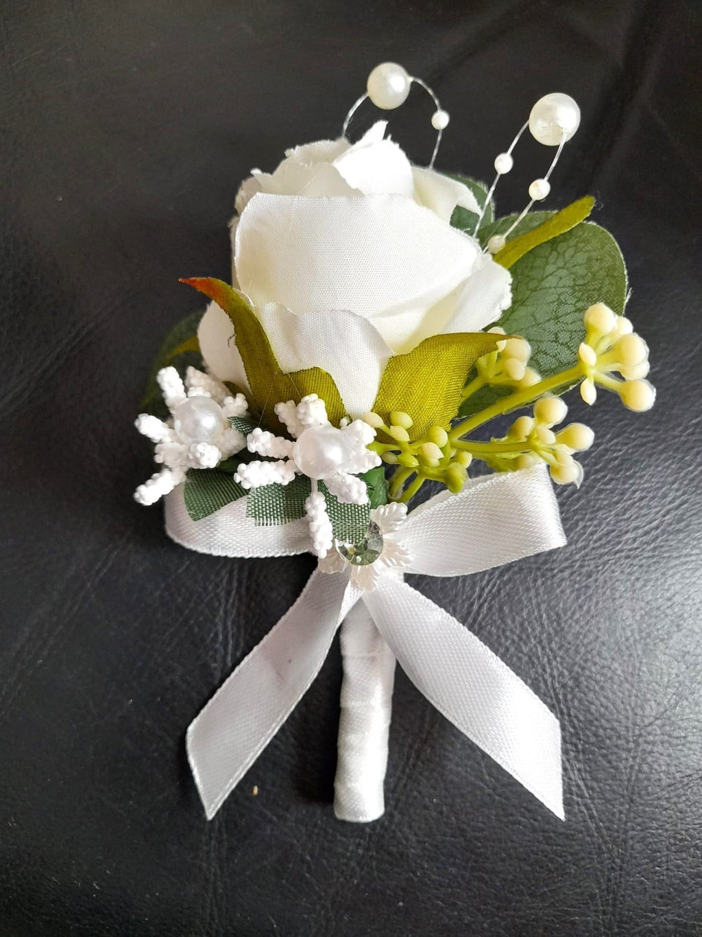 Ivory Floral Boutonniere for Groom's Wedding Attire - Handcrafted Buttonhole