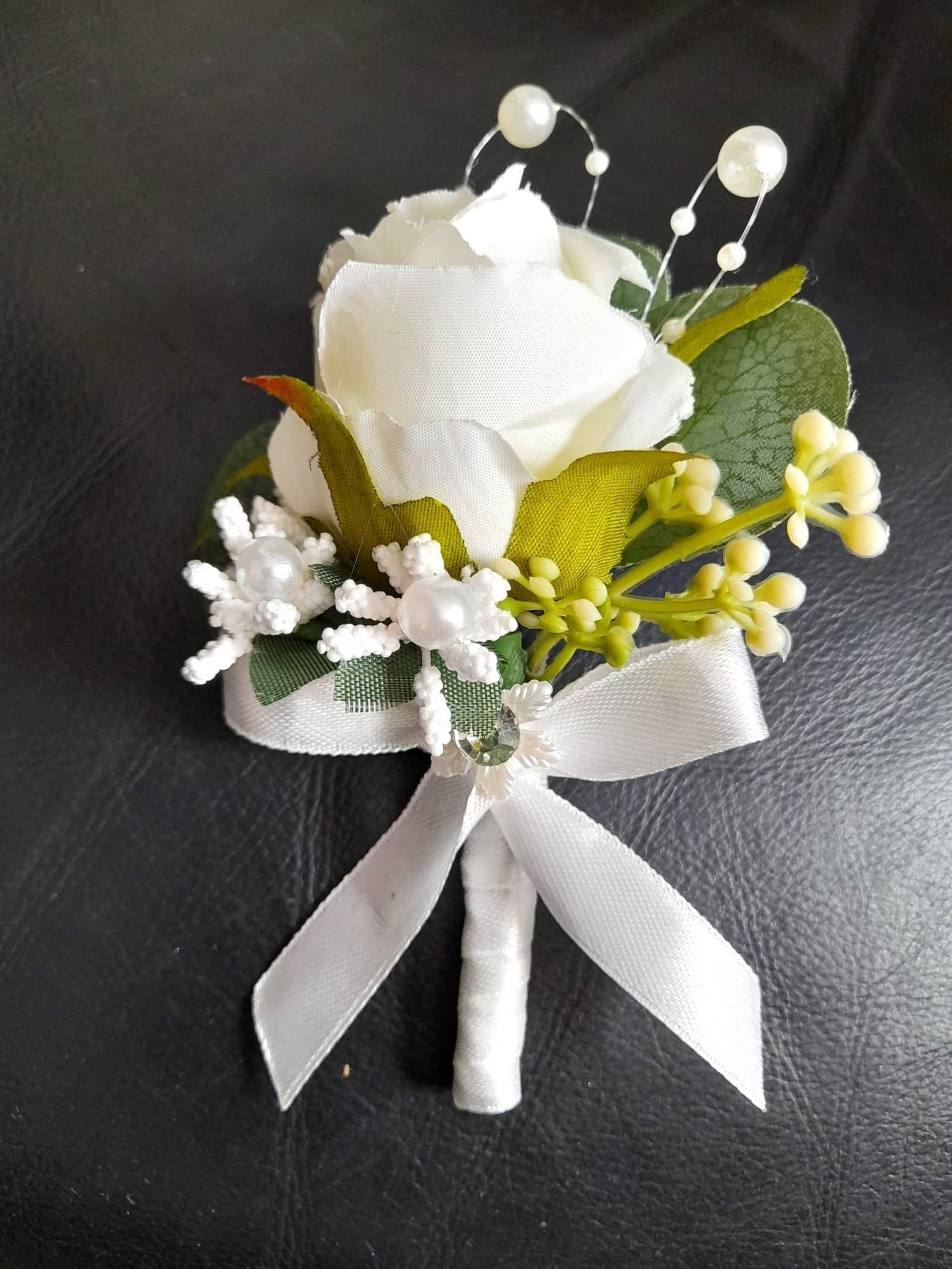 Ivory Floral Boutonniere for Groom's Wedding Attire - Handcrafted Buttonhole