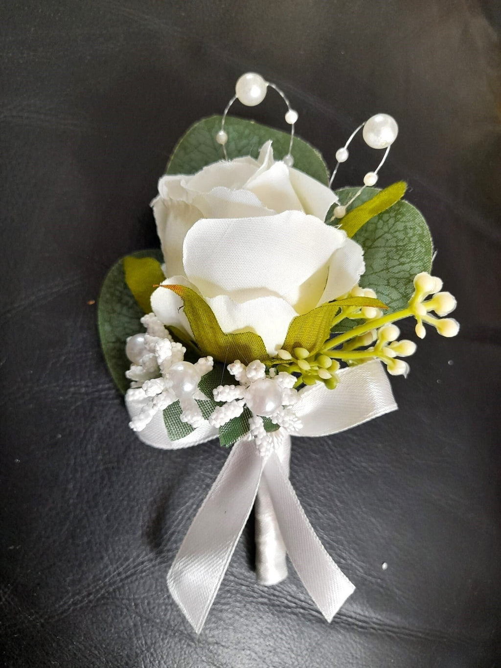 Ivory Floral Boutonniere for Groom's Wedding Attire - Handcrafted Buttonhole