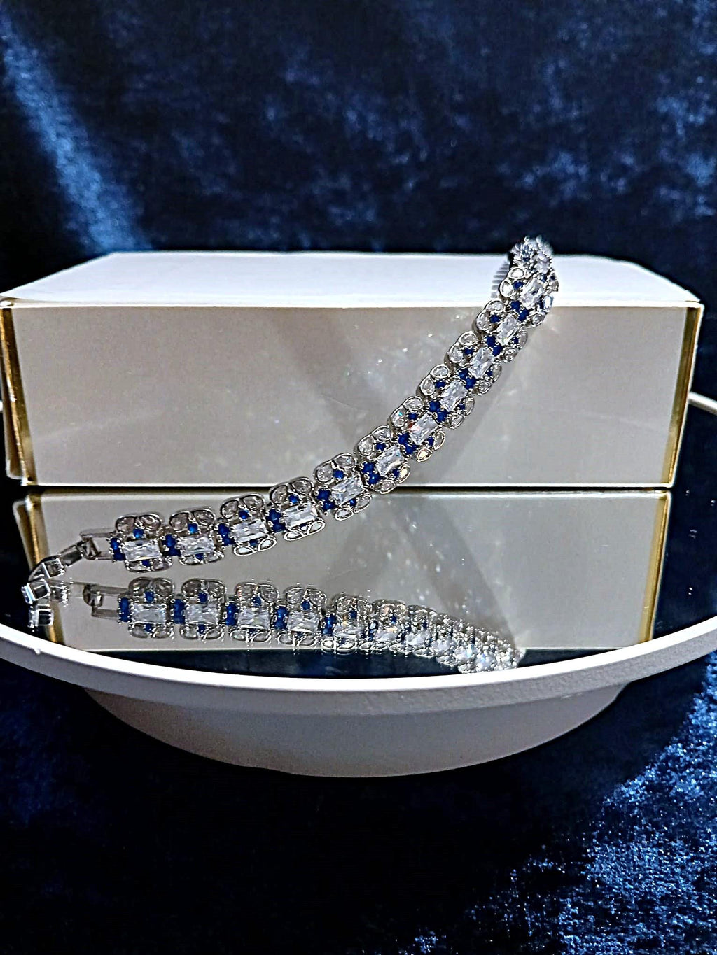 Royal Blue Zirconia Bracelet: Sapphire Gemstone Gift