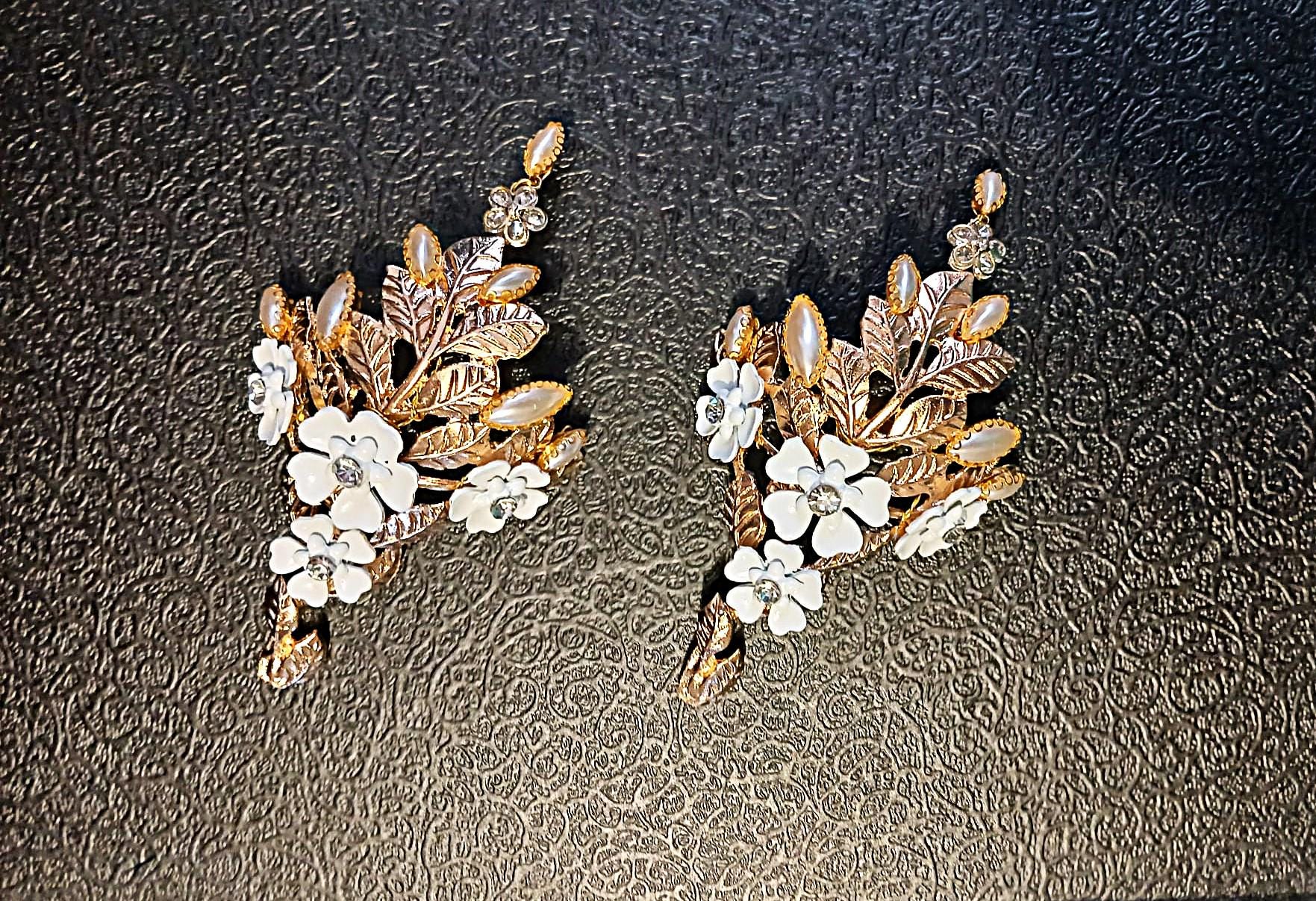 Gold Floral Wedding Shoe Clips: Elegant Bridal Heel Decoration