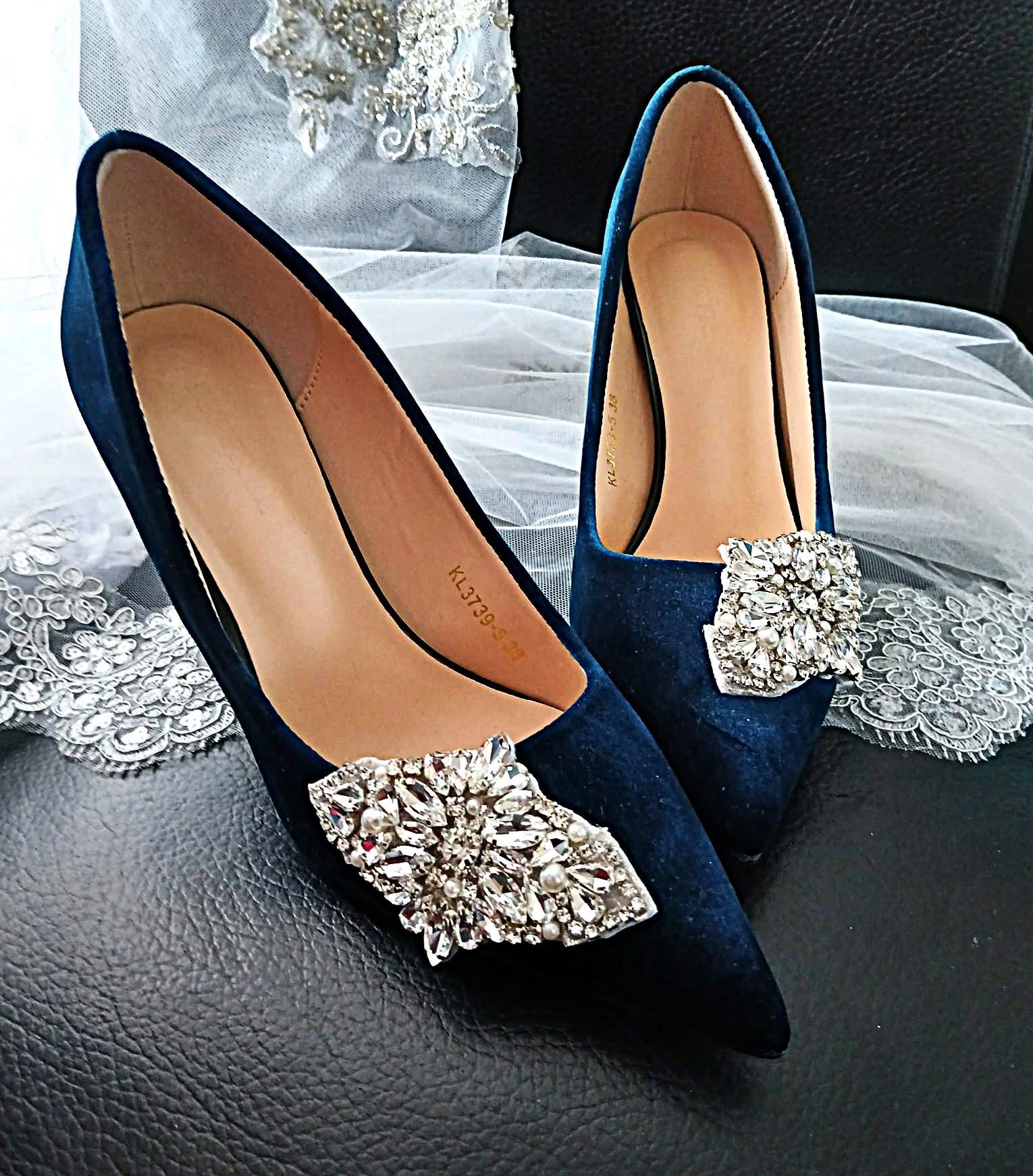 Navy Velvet Bridal Shoe Clips & Clutch Bag Set: Formal Occasion Heels
