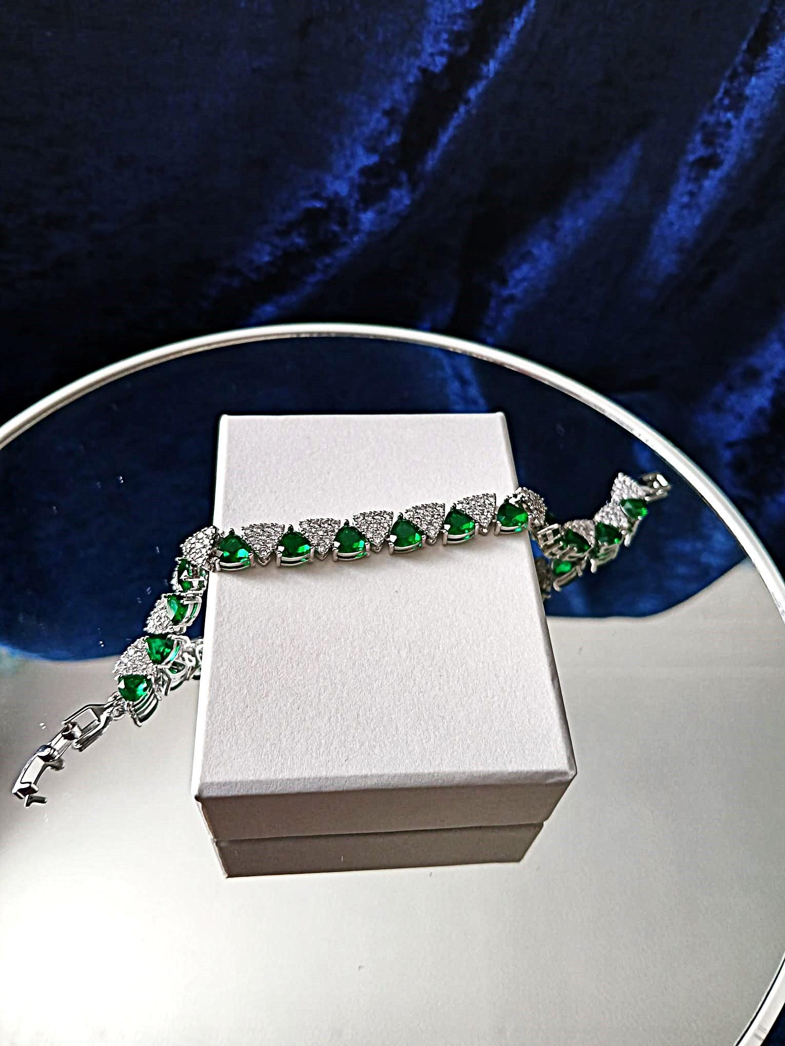 Emerald Green Bracelet: Silver Setting, Formal Jewelry Gift