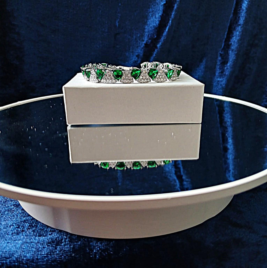 Emerald Green Bracelet: Silver Setting, Formal Jewelry Gift