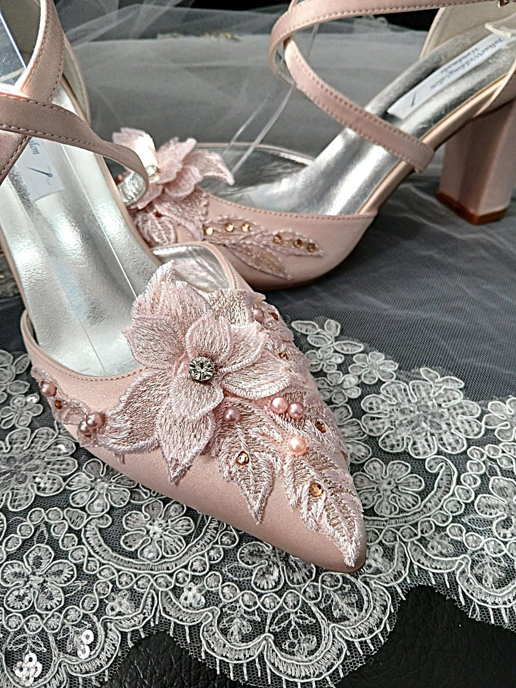New Pink Powder Floral Block Heel Sandal & Clutch Set: Formal Occasion Footwear