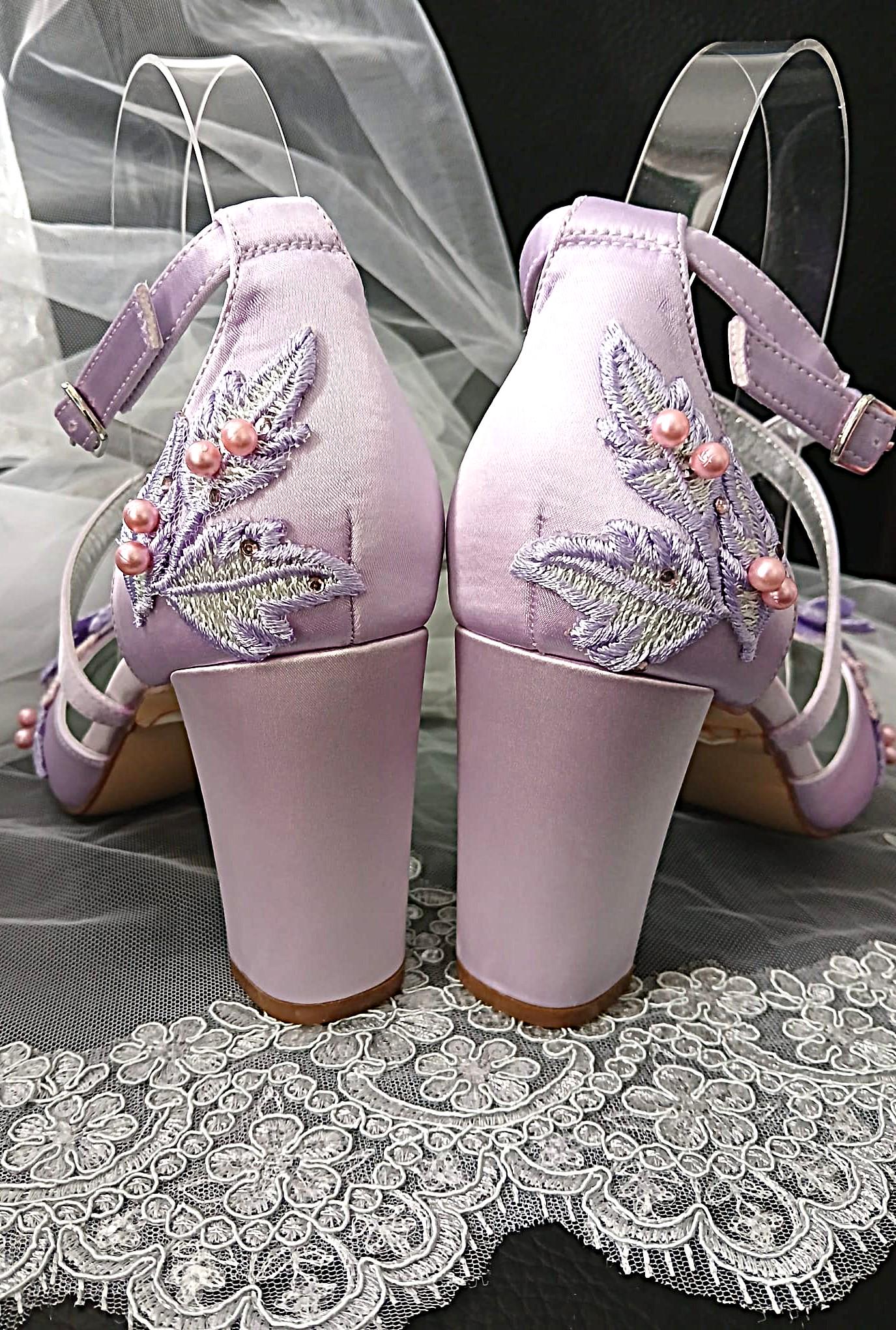 Light Purple Floral Heel Sandal & Clutch Set: Formal Event Footwear