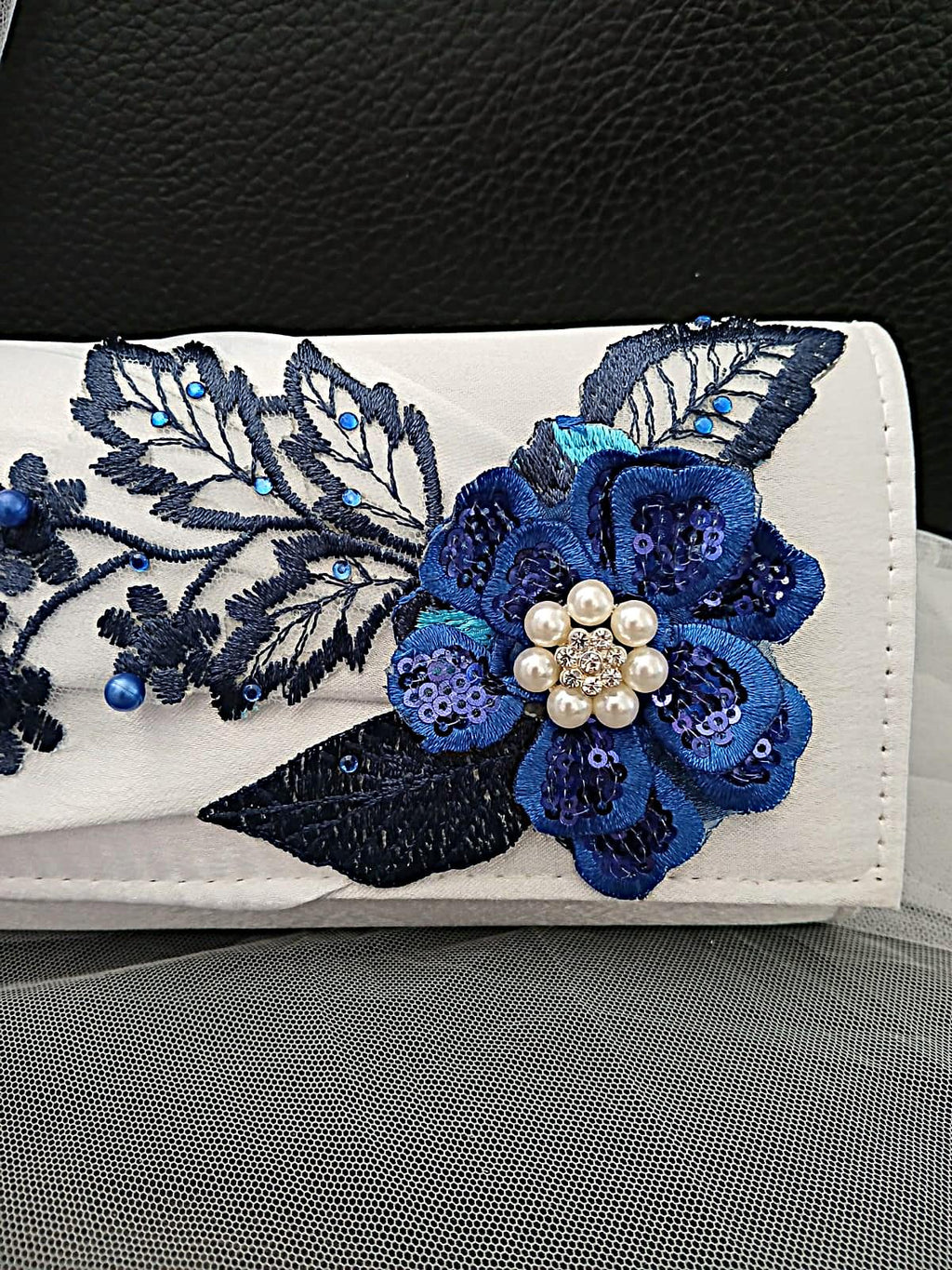 New White Satin Evening Clutch Bag With Floral Design And Chain Handle