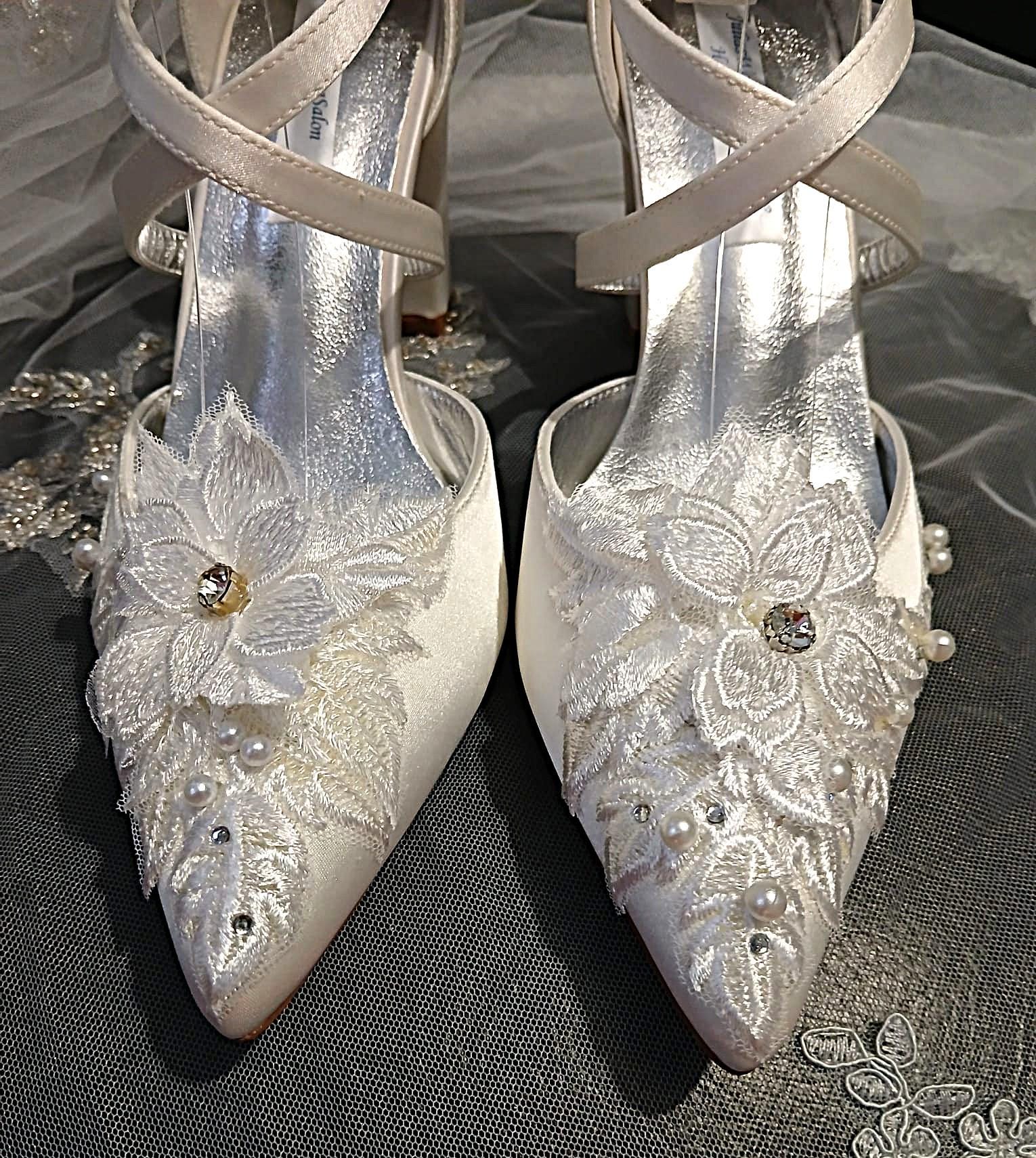 Ivory Satin Floral Block Heel Shoes Hat & Clutch Set For Formal Event