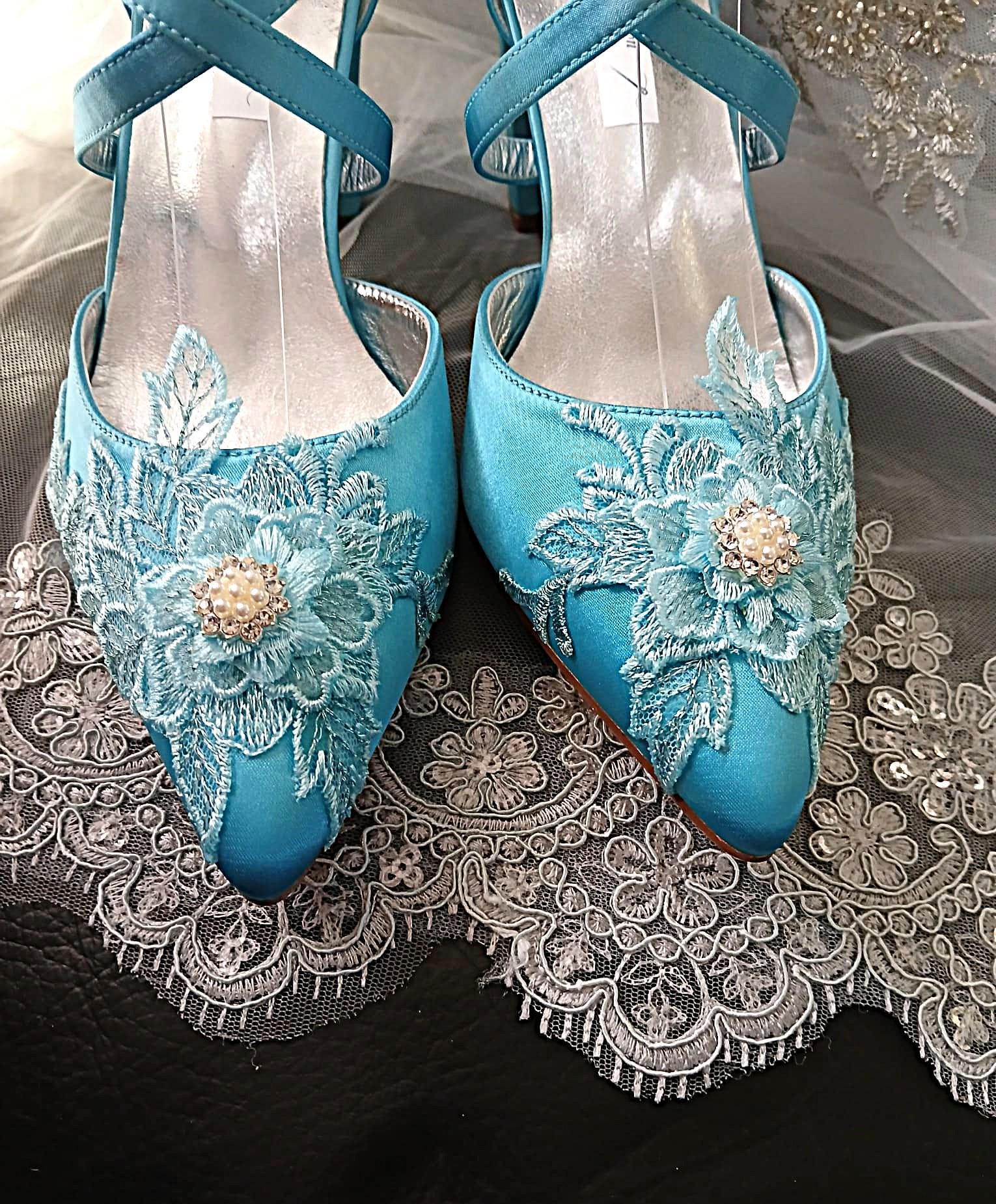 Turquoise Floral Block Heel Sandal & Clutch Set For Formal Occasions