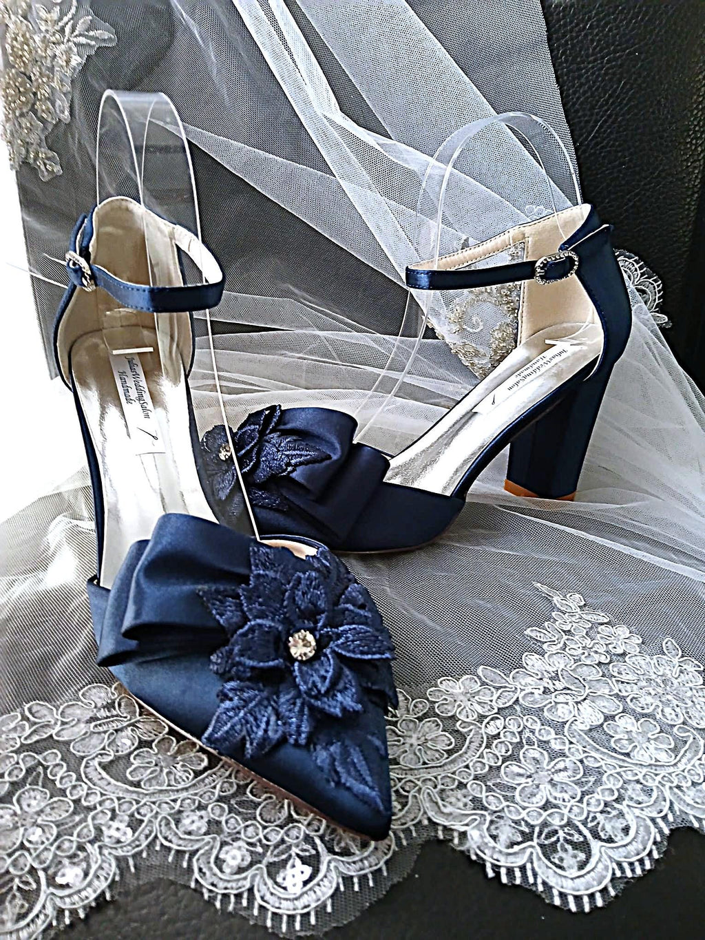 Navy Blue Floral Block Heel Shoe Set: Elegant Hat & Clutch for Formal Events