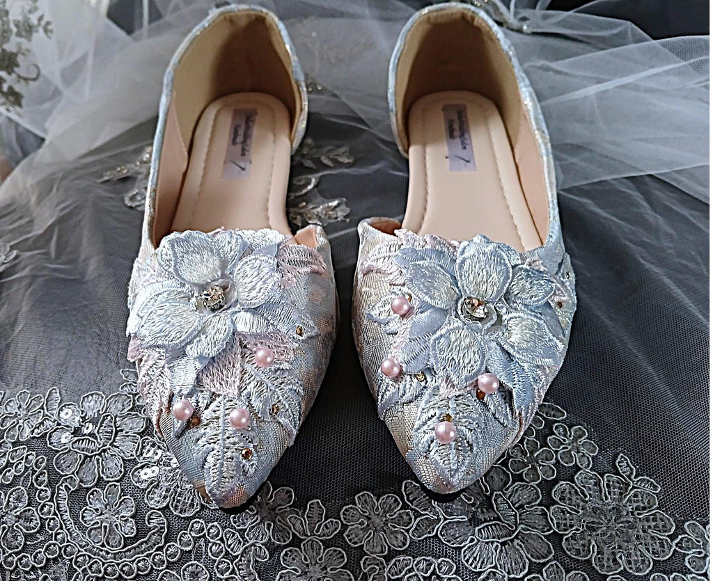 Light Blue Floral Flat Shoes Hat and Clutch Bag Set: Formal Event Footwear