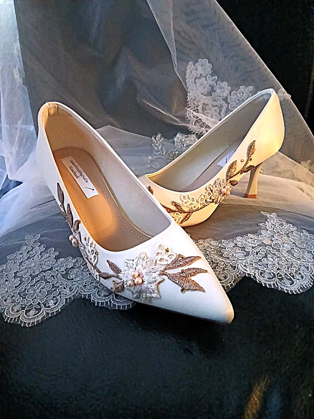 Ivory and Brown Floral Shoe Set: Mid Heel Shoes, Hat & Clutch