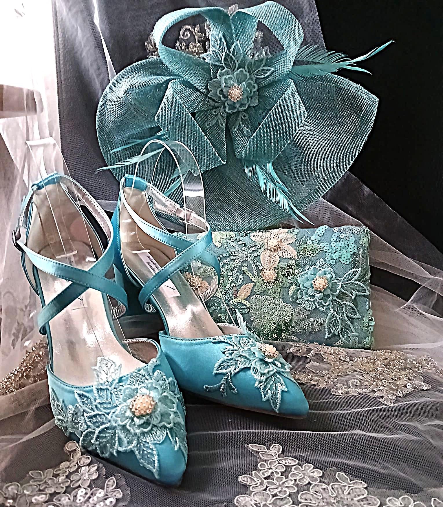 Turquoise Floral Block Heel Sandal Hat & Clutch Set: Elegant Footwear for Formal Occasions