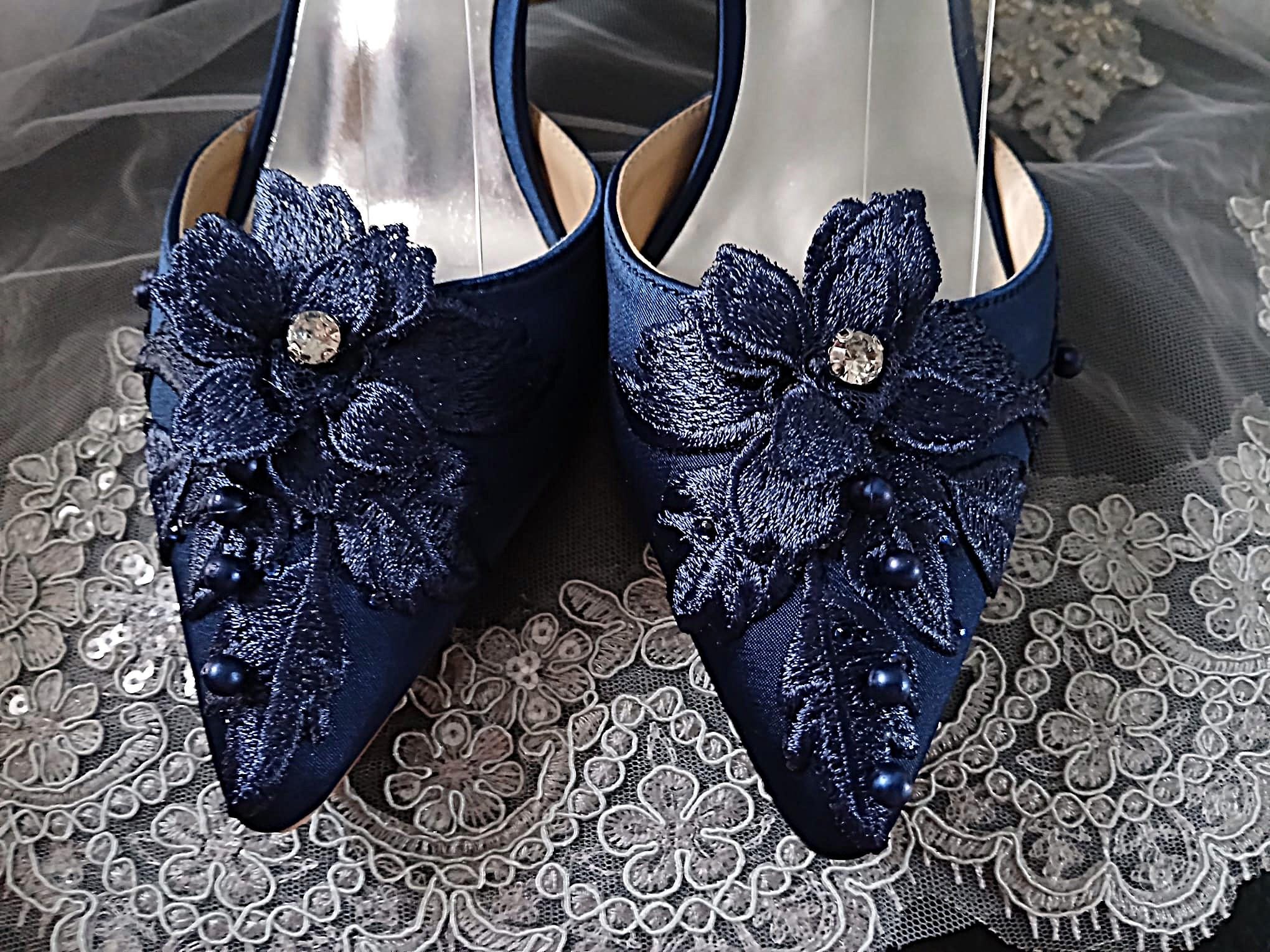 Navy Blue Floral Thin Heel Sandal Hat & Clutch Set: Formal Occasion Footwear